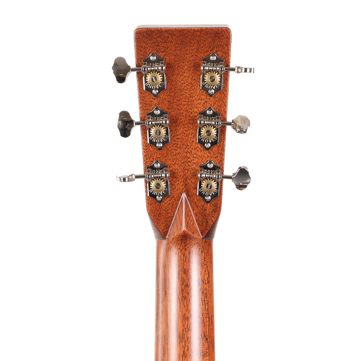 Martin 000-28 Acoustic Guitar Natural 2024