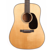 Martin D-18 Modern Deluxe Acoustic Gloss Natural