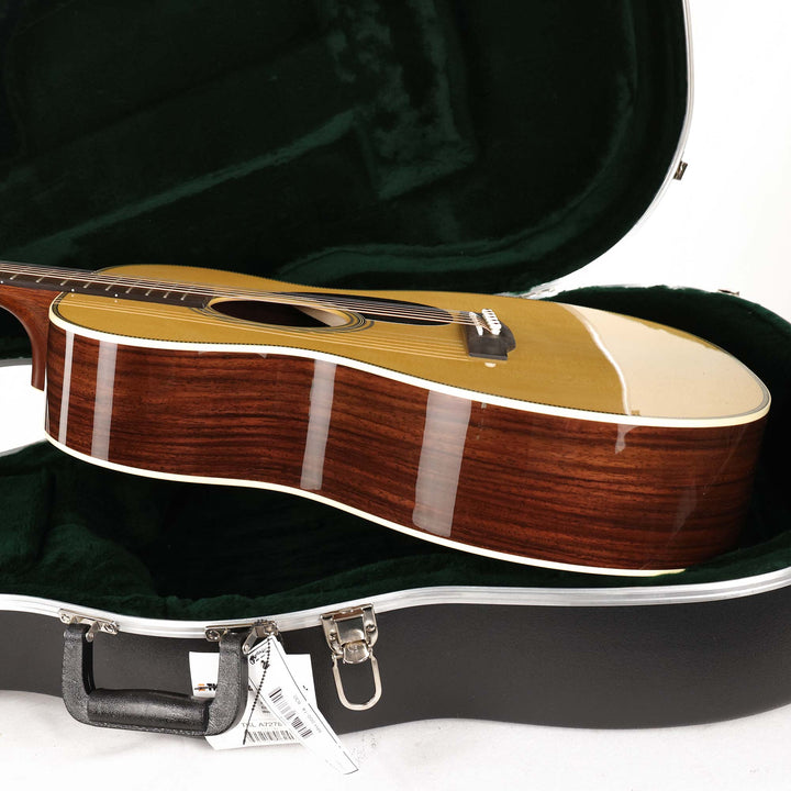 Martin Standard Series OM-28 Acoustic Guitar Natural