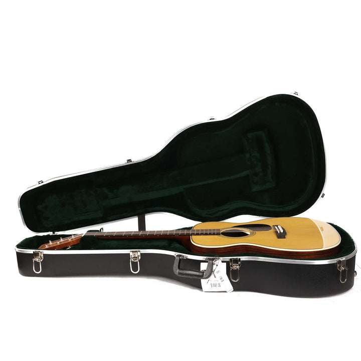 Martin Standard Series OM-28 Acoustic Guitar Natural
