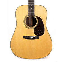 Martin Standard Series D-28 Acoustic Guitar Natural
